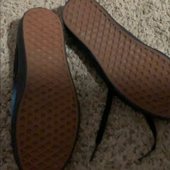 Hand painted galaxy vans - Picture 2 of 4